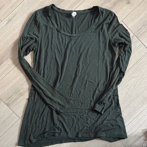 Cable & Gauge Dark Green Long Sleeve Top